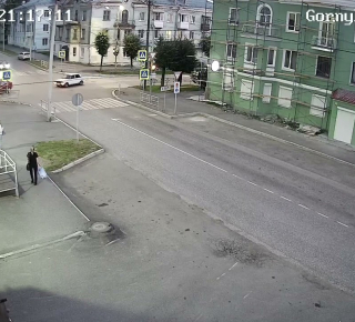 Две аварии попали на камеру видеонаблюдения в Кушве